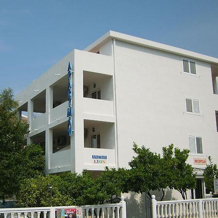 Lyon Apartments Μπούντβα Εξωτερικό φωτογραφία