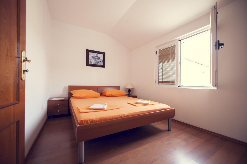 Lyon Apartments Μπούντβα Δωμάτιο φωτογραφία