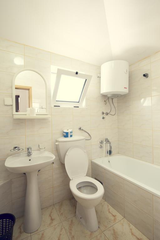 Lyon Apartments Μπούντβα Εξωτερικό φωτογραφία
