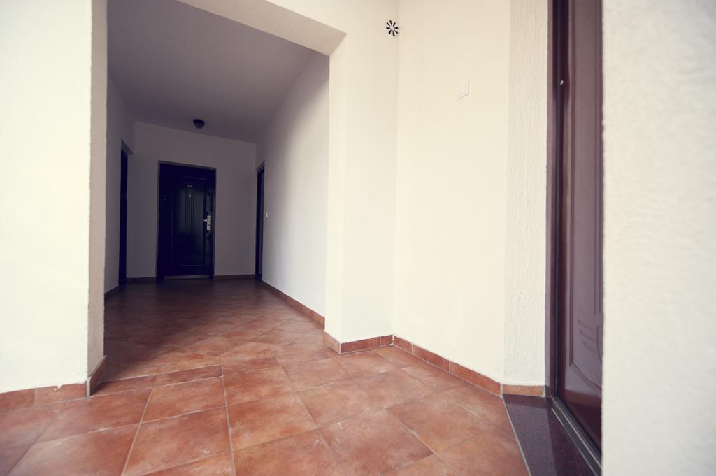 Lyon Apartments Μπούντβα Εξωτερικό φωτογραφία